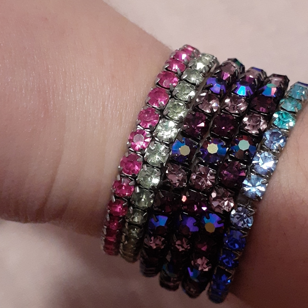 💛BOGO💛 Colorful Stretch Bracelets - Picture 3 of 3